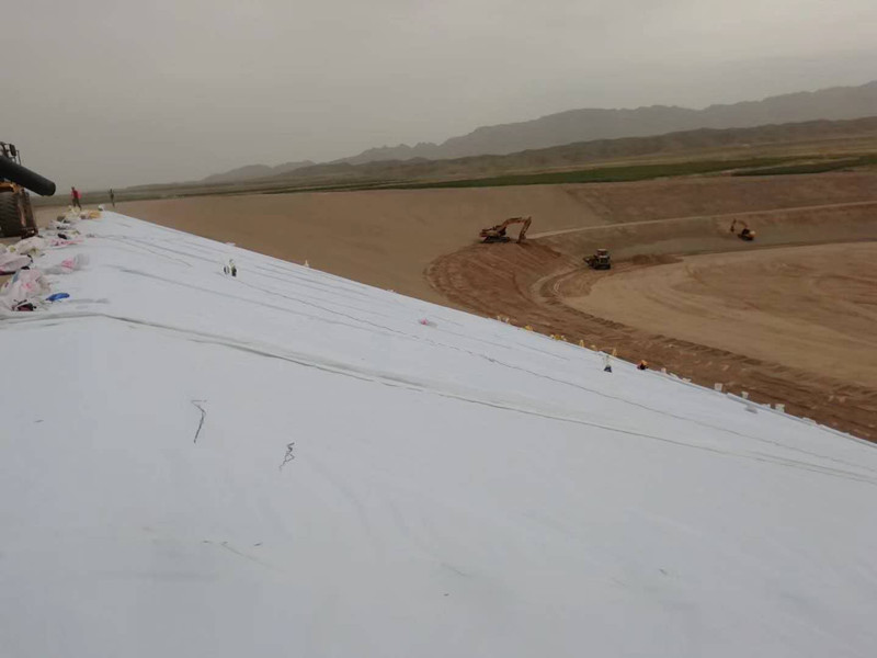 新疆复合土工膜