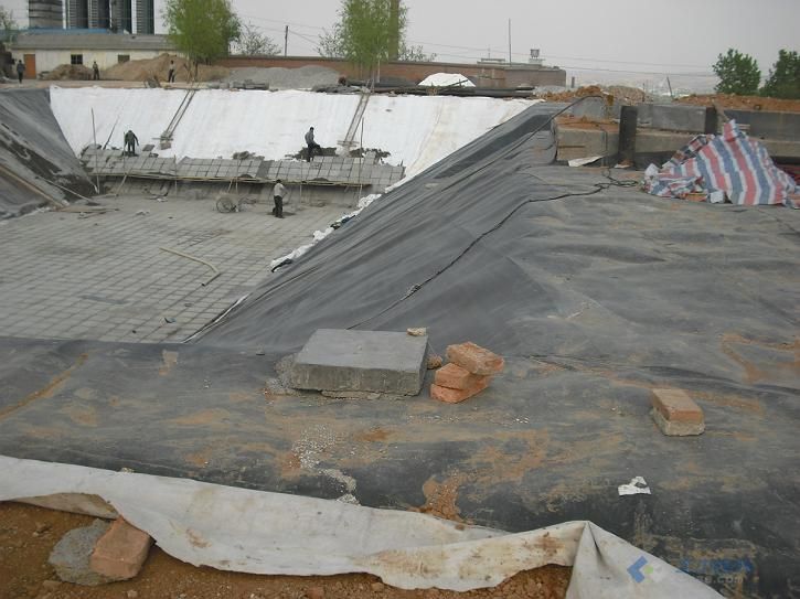 一布一膜一平方多少钱？